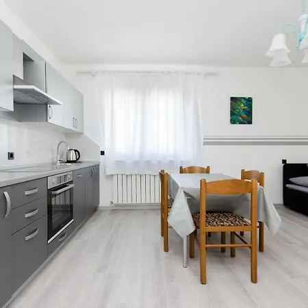Slavica R Apartment