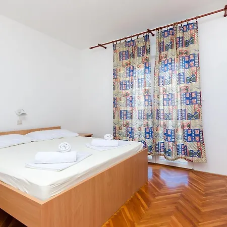 Slavica R Apartment