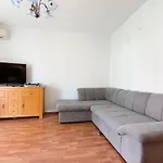 Slavica R Apartment