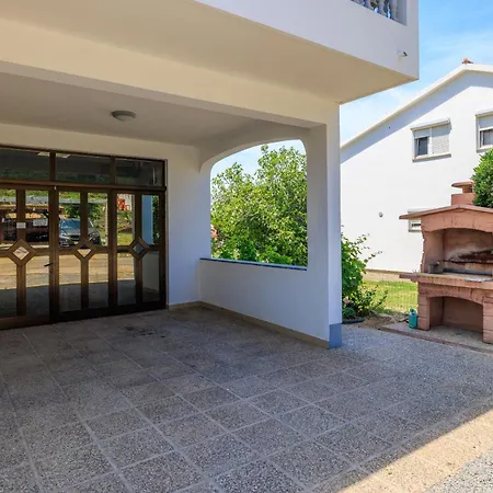 Slavica R 公寓 Banjol